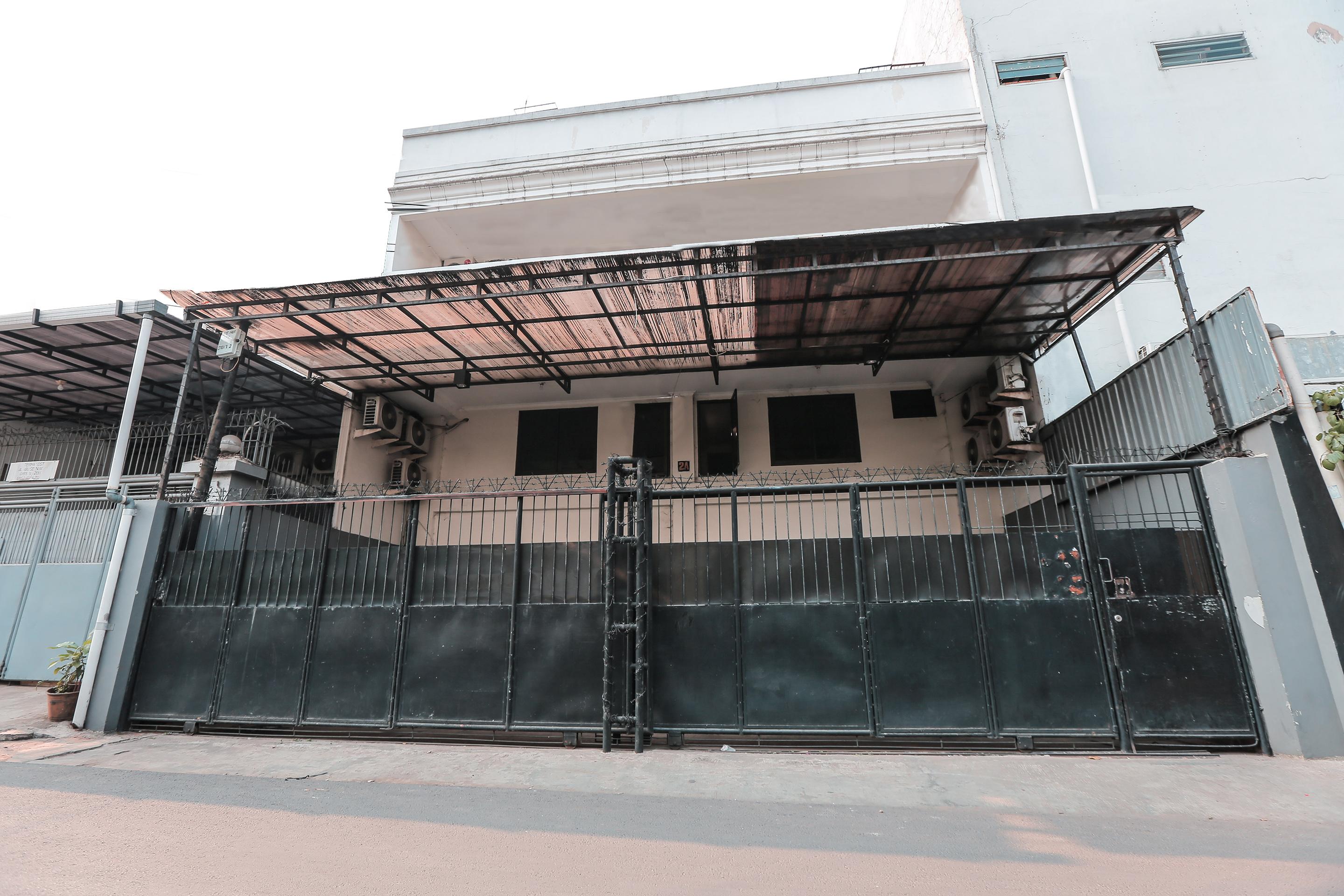OYO 141 Fatmawati Cozy Residence Jakarta Bagian luar foto